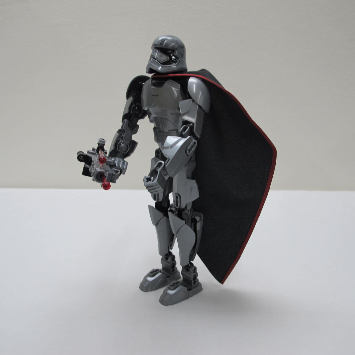 Captain Phasma. Complete with instructions, no box