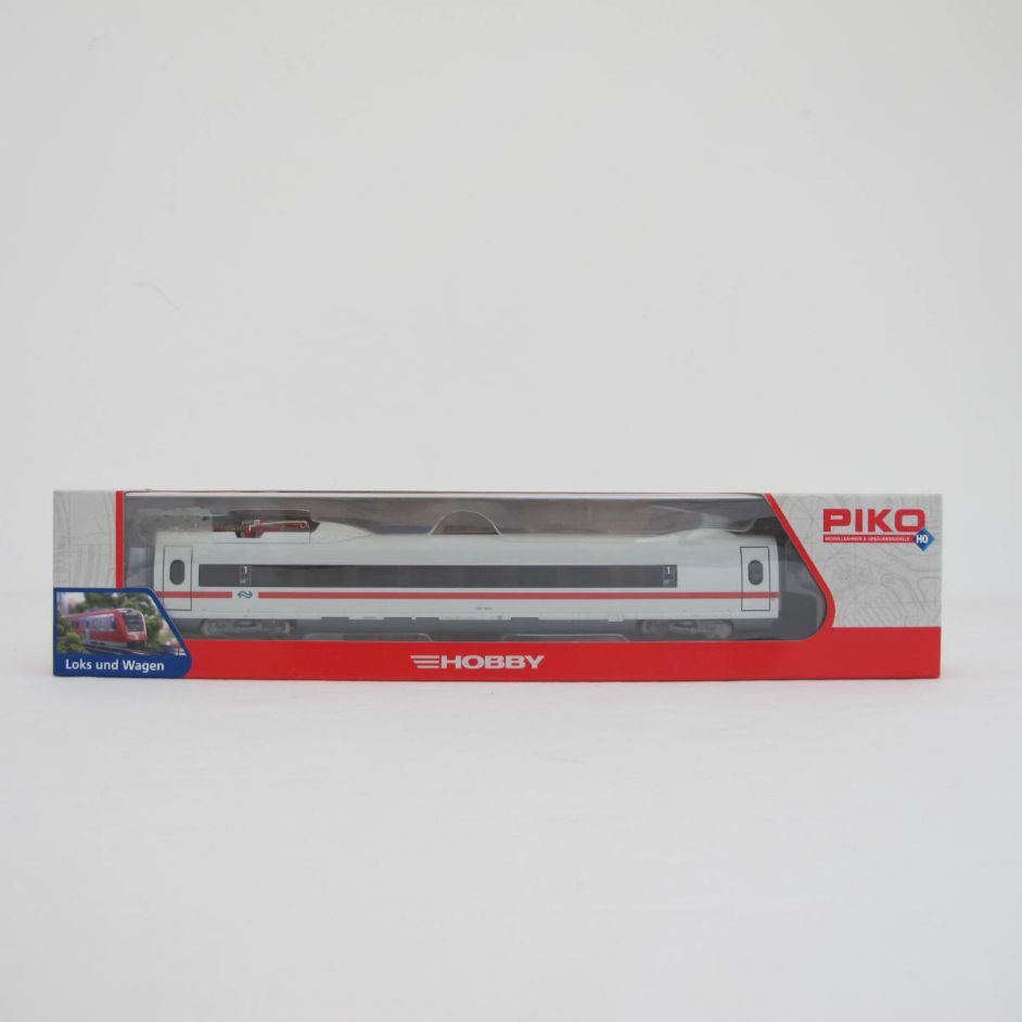 ICE 3 extension coach with NS 406 152-9 pantograph