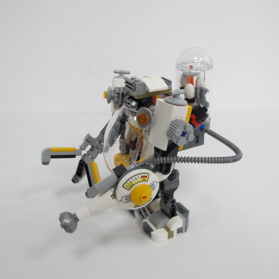 Egghead Mech Food Fight. Incomplete with instructions, no box