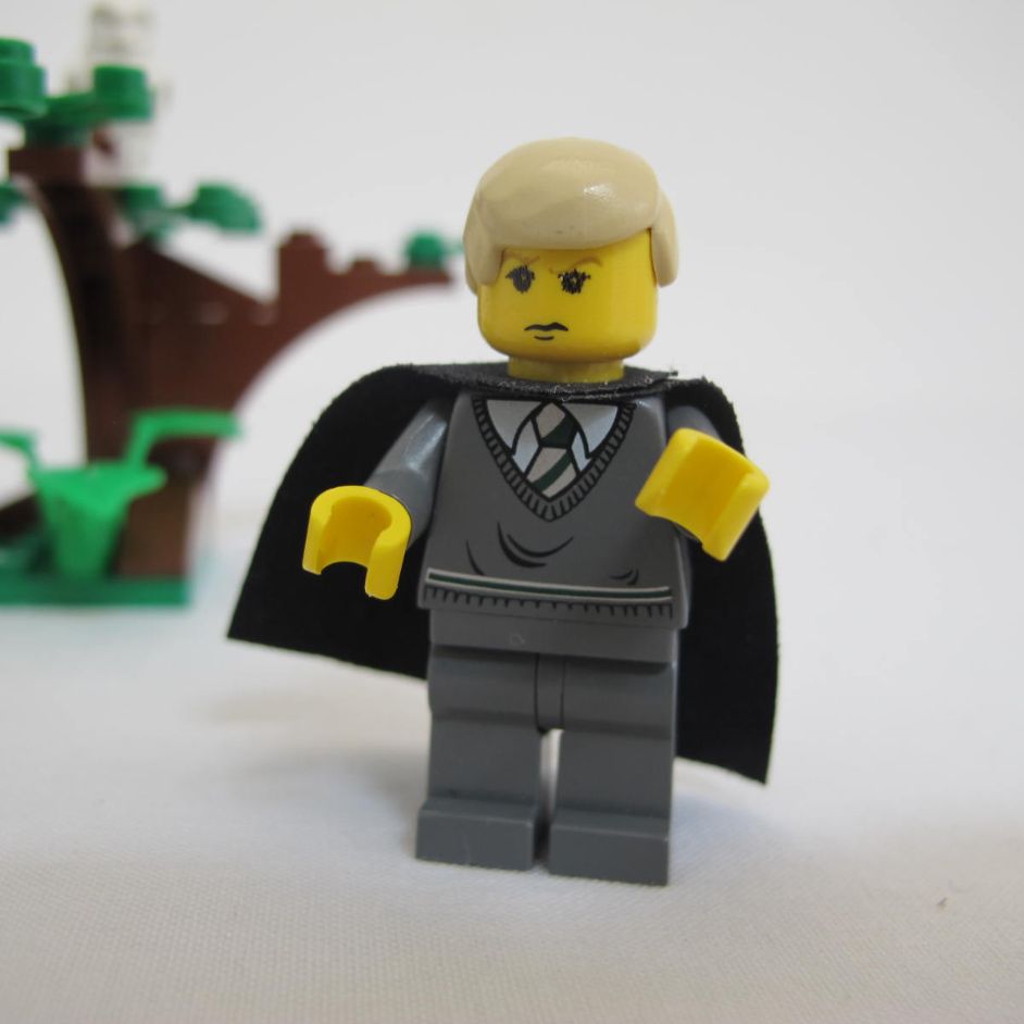 Draco's Encounter with Buckbeak. Incomplete with instructions, no box