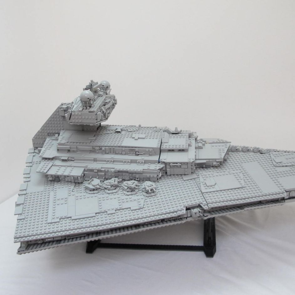 Imperial Star Destroyer - UCS. Complete with instructions, no box