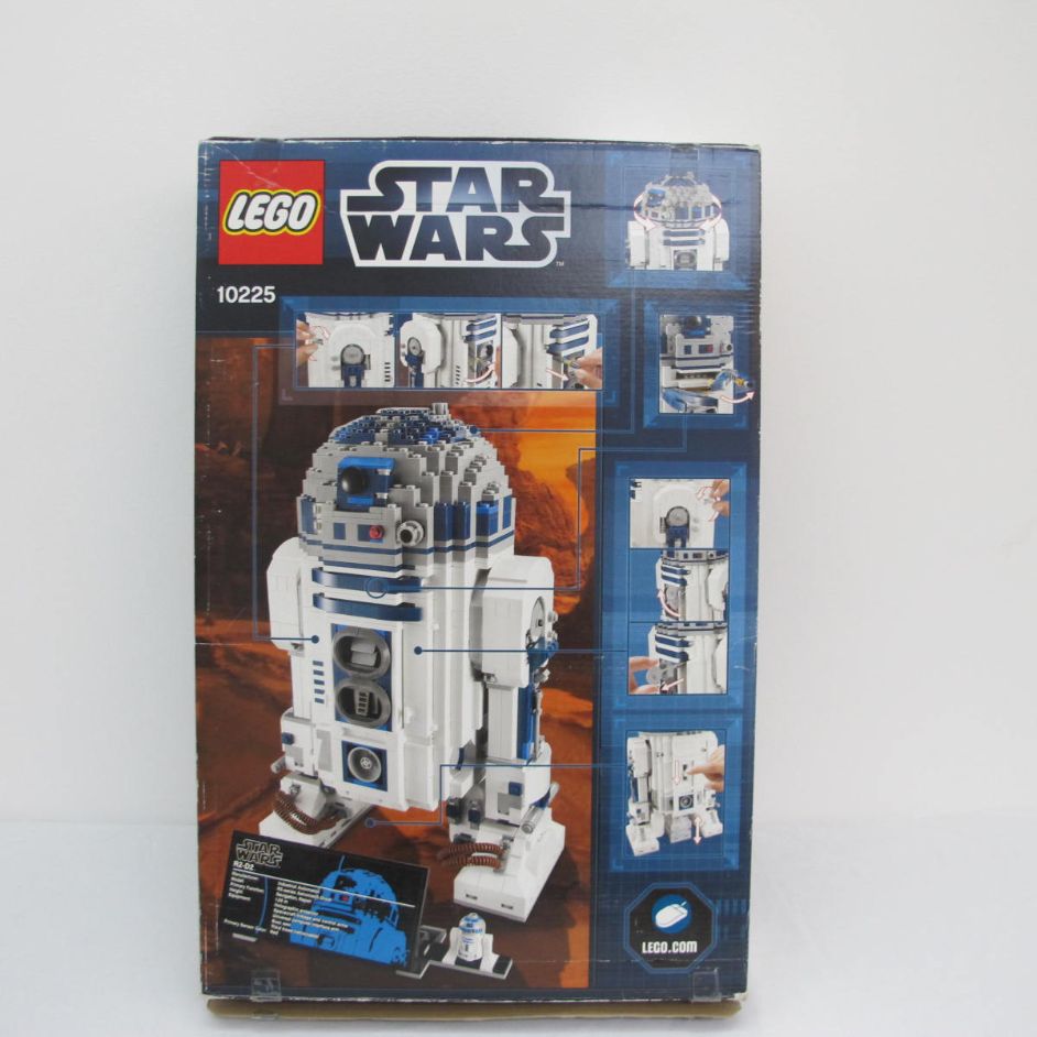 R2-D2 - UCS. Complete with instructions and box