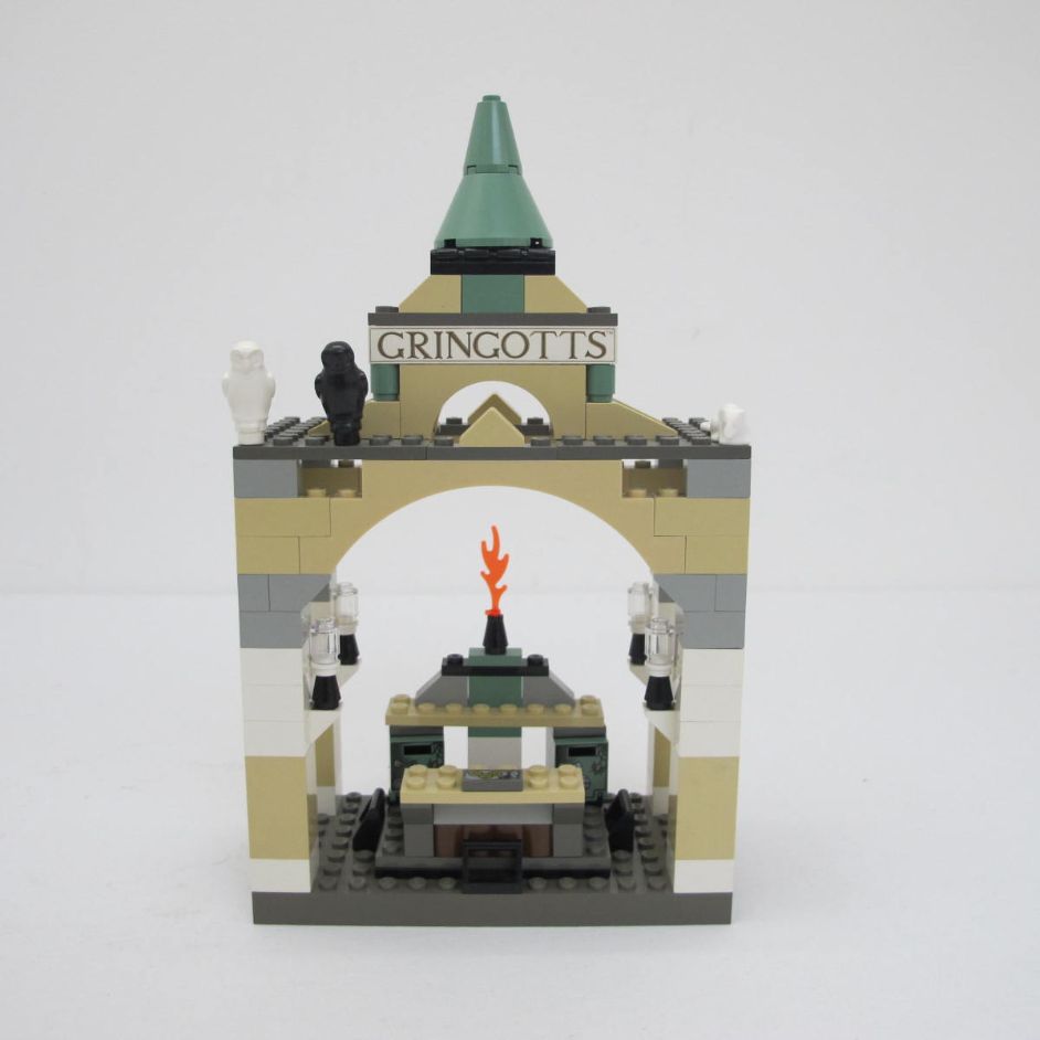 Gringott's Bank. Incomplete with instructions, no box