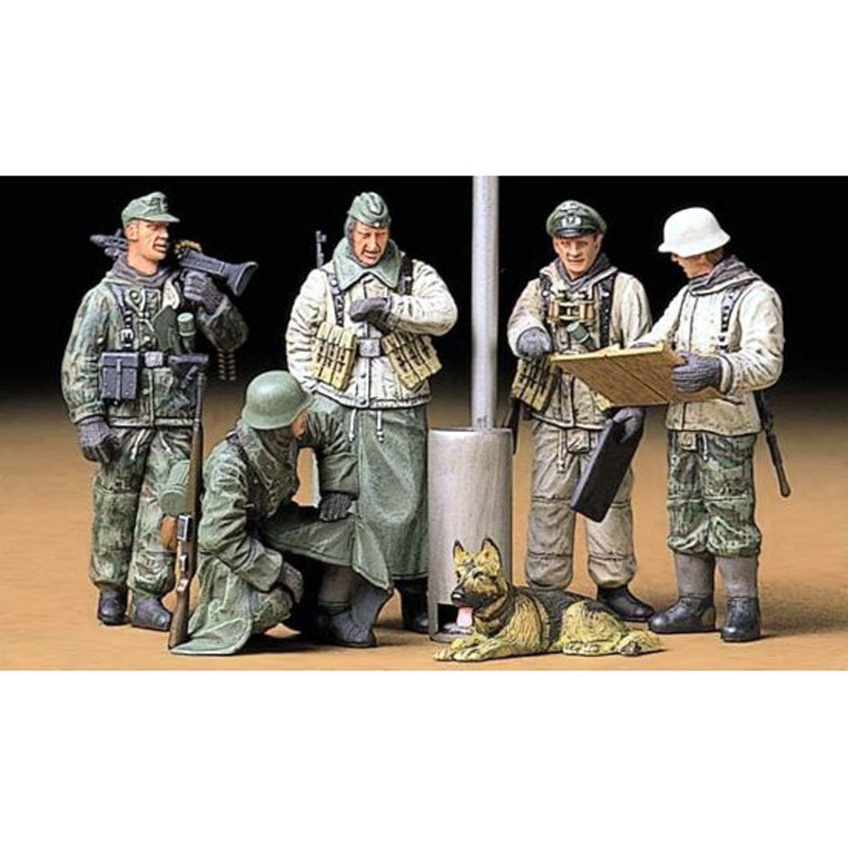 Ger. Soldiers Field Briefing