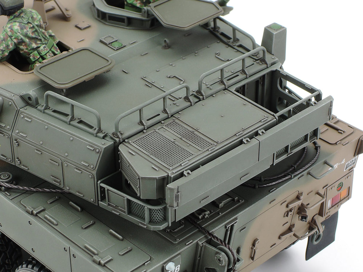 JGSDF Type16MCV C5w/Winch
