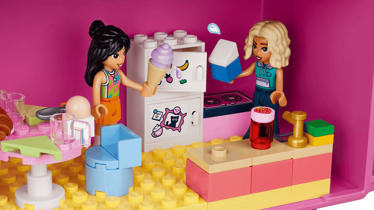 Creative Dollhouse Suitcase