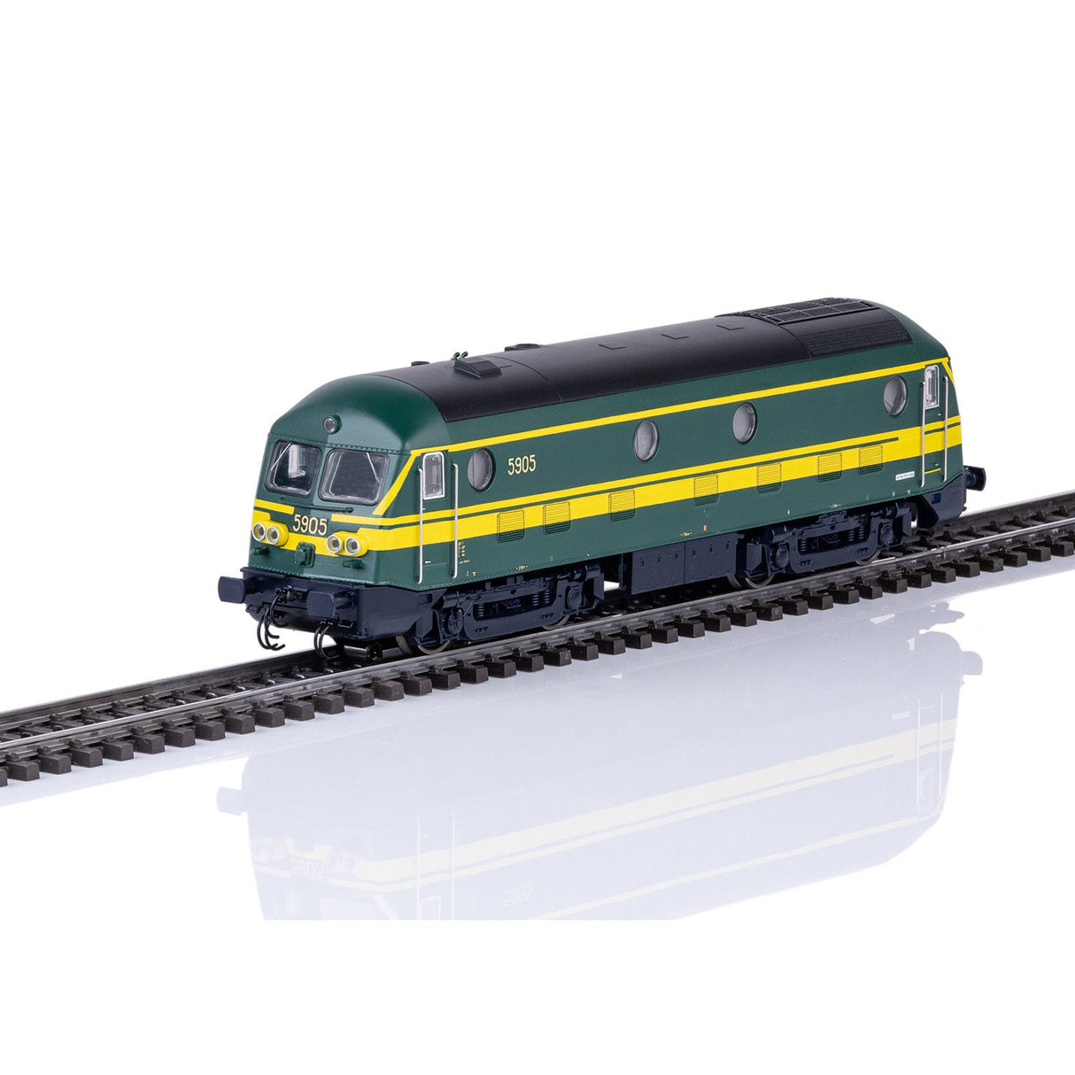 Class VT 18.16 Diesel Express Powered Rail Car Train