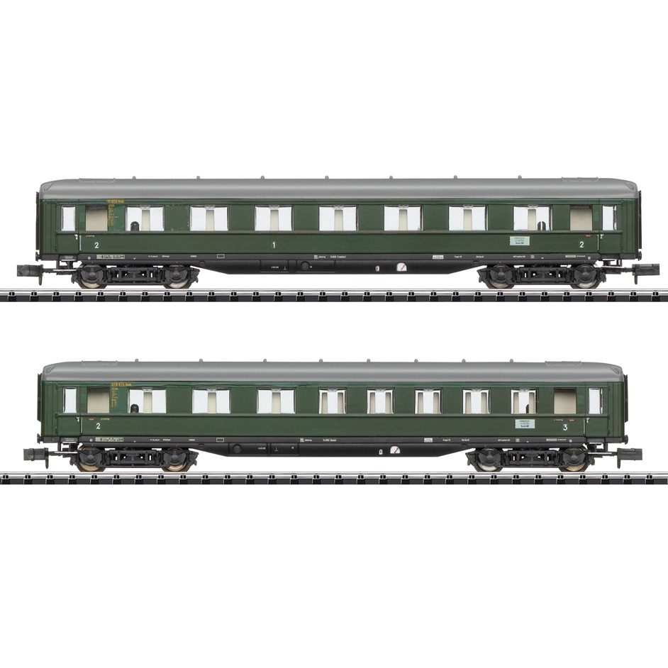 "D 96" Express Train Passenger Car Set 2