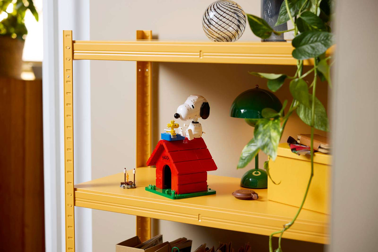 Peanuts: Snoopy’s Doghouse