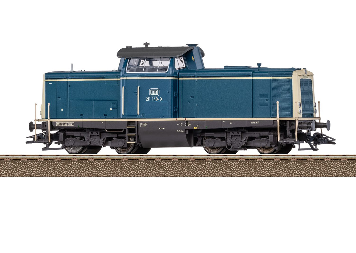 Class 211 Diesel Locomotive