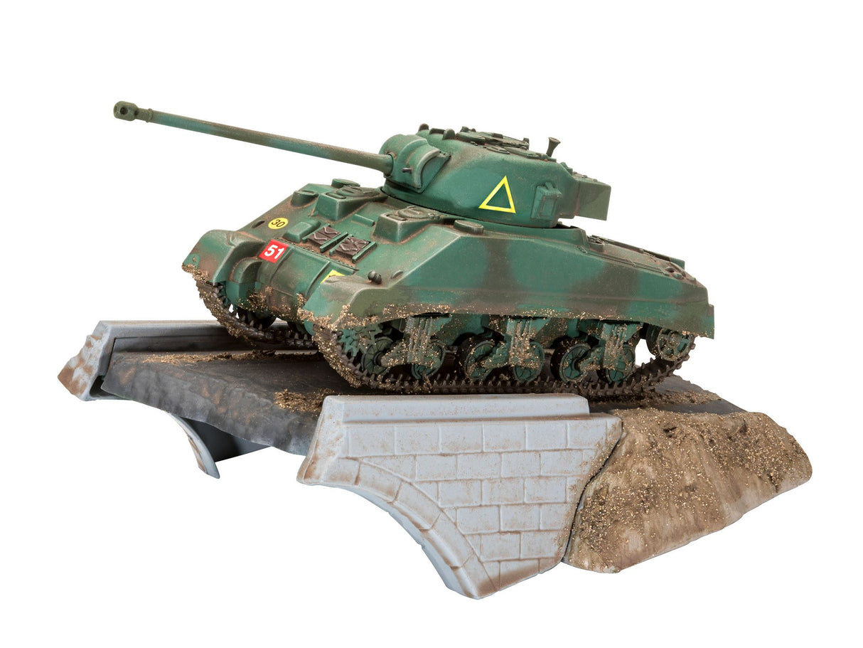 First Diorama Set - Sherman Firefly