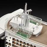 Ocean Liner Queen Mary 2