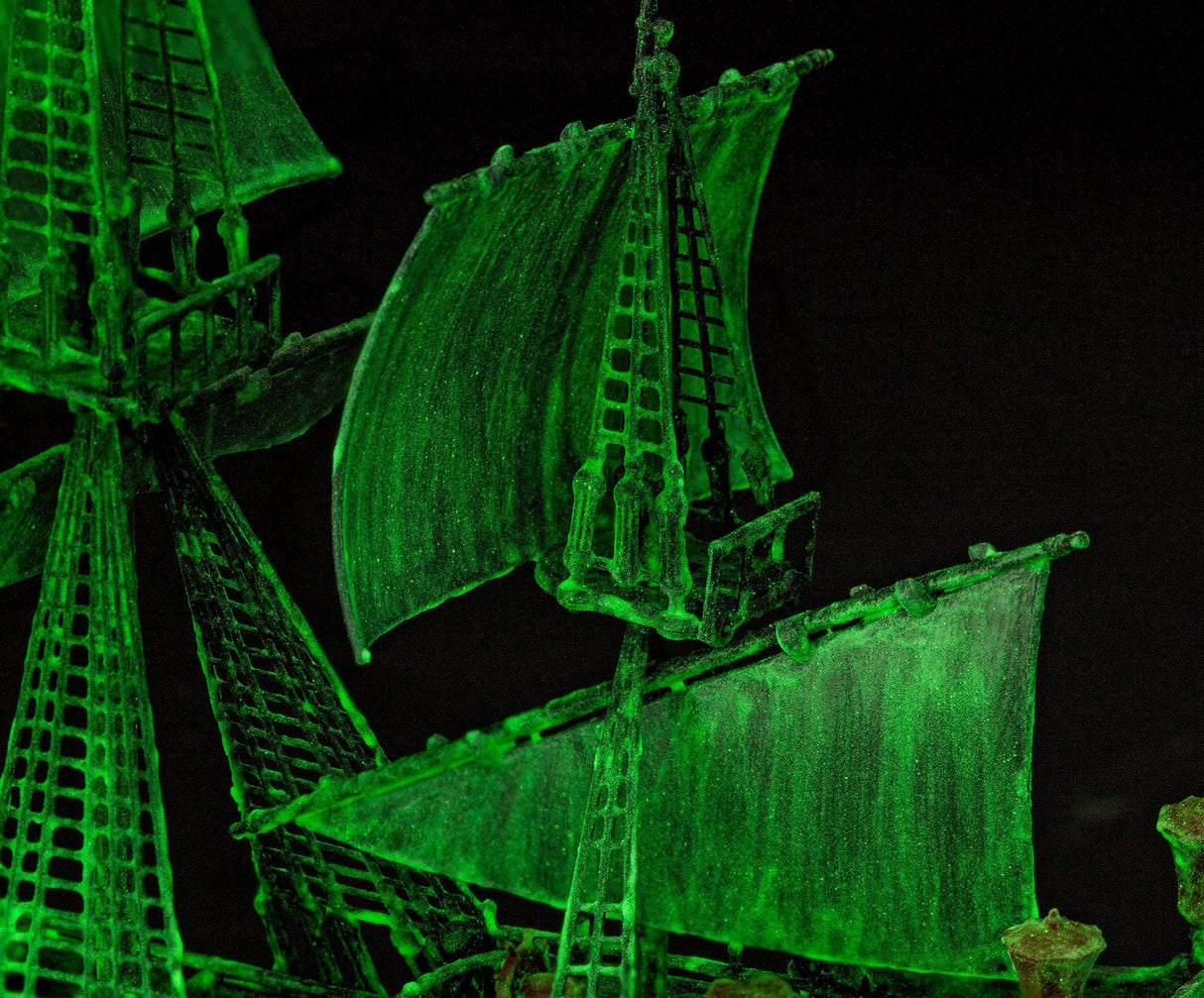 Ghost Ship easy-click-system with "Night Color"