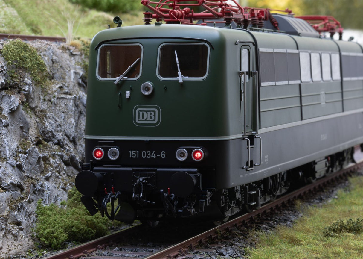 Class VT 88.9 Diesel Powered Rail Car - the "Pig's Snout"