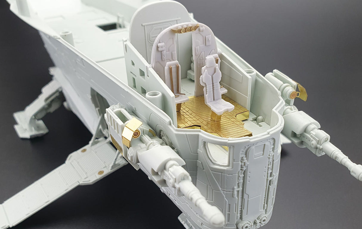 The Mandalorian: Razor Crest "Platinum Edition"