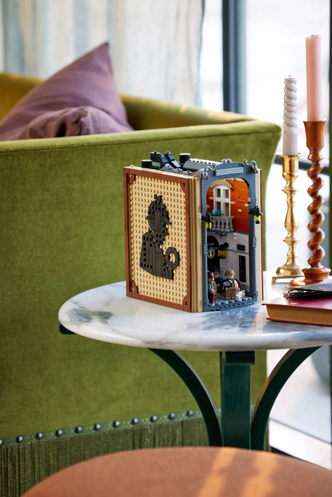 Sherlock Holmes: Book Nook