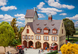 Covered pedestrian bridge