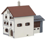 Detached house, yellow