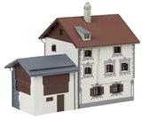 Detached house, yellow