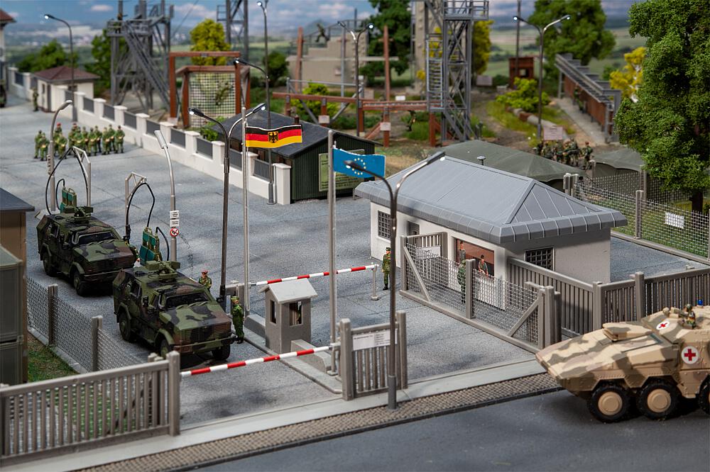 Vehicle shelter, system construction