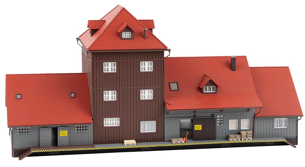 Oil tank