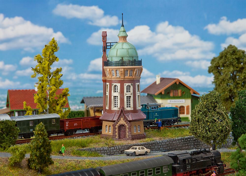 20' container, red