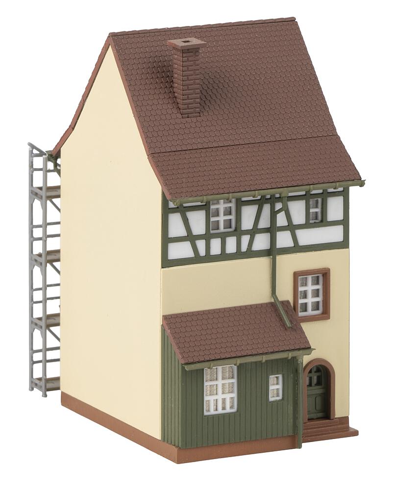 Railway shed set