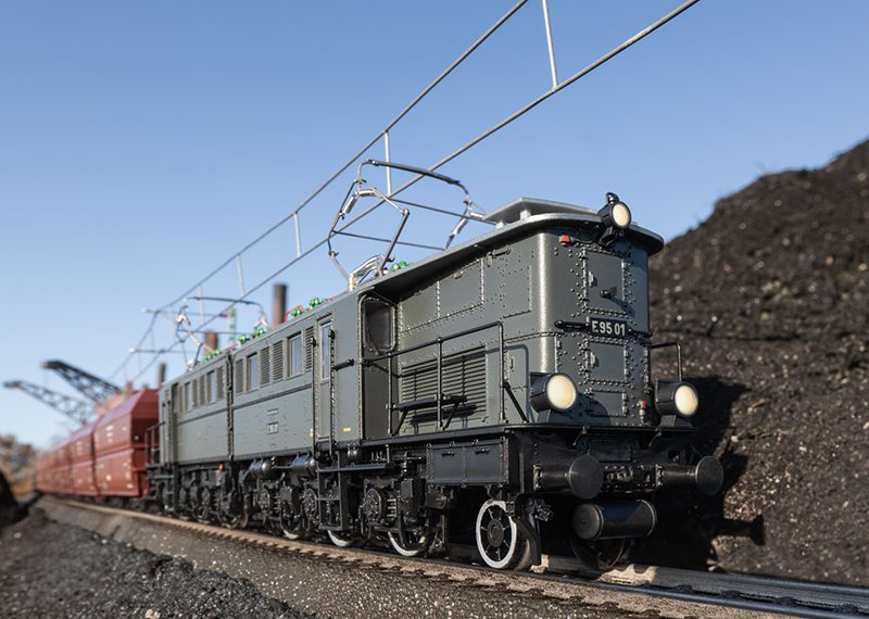 Class V 60 Diesel Locomotive
