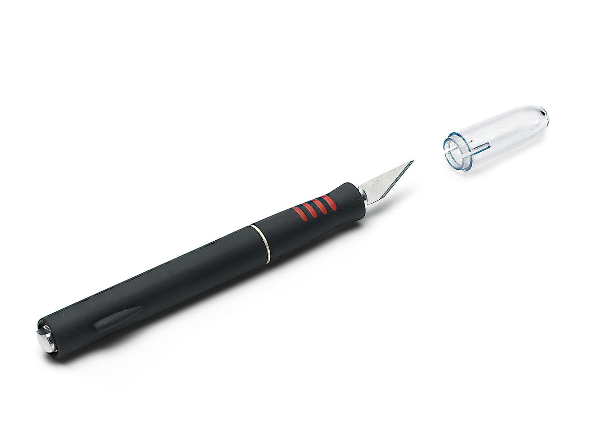 Utility knife with spare blades