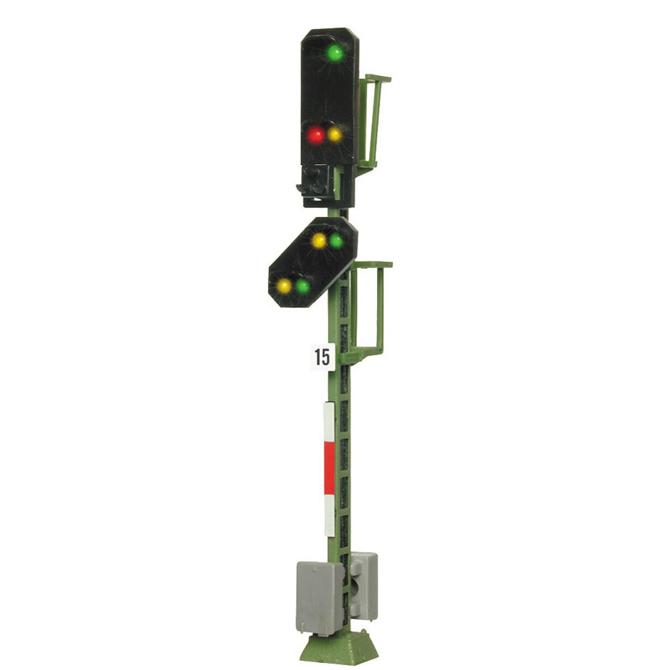 H0 Colour Light Departure Signal with Distant Signal