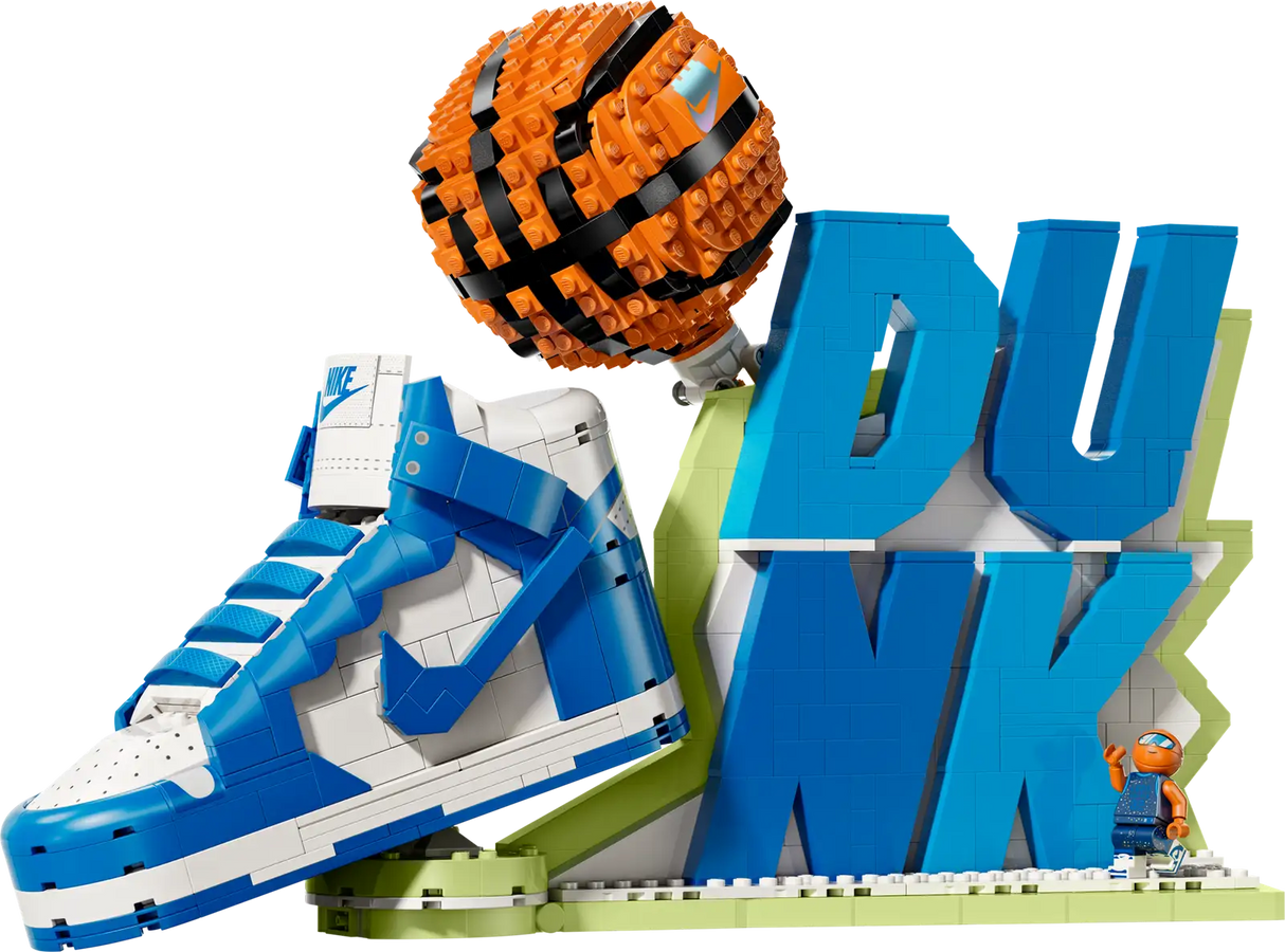 Nike Dunk x LEGO® Set