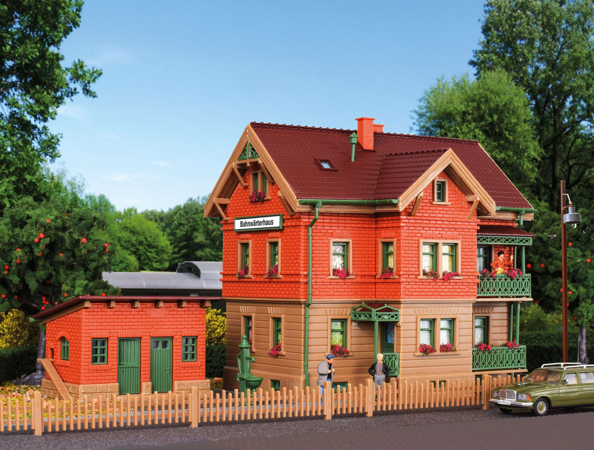 Gatekeeper House Esslingen with Chickenhouse and Garden Fence