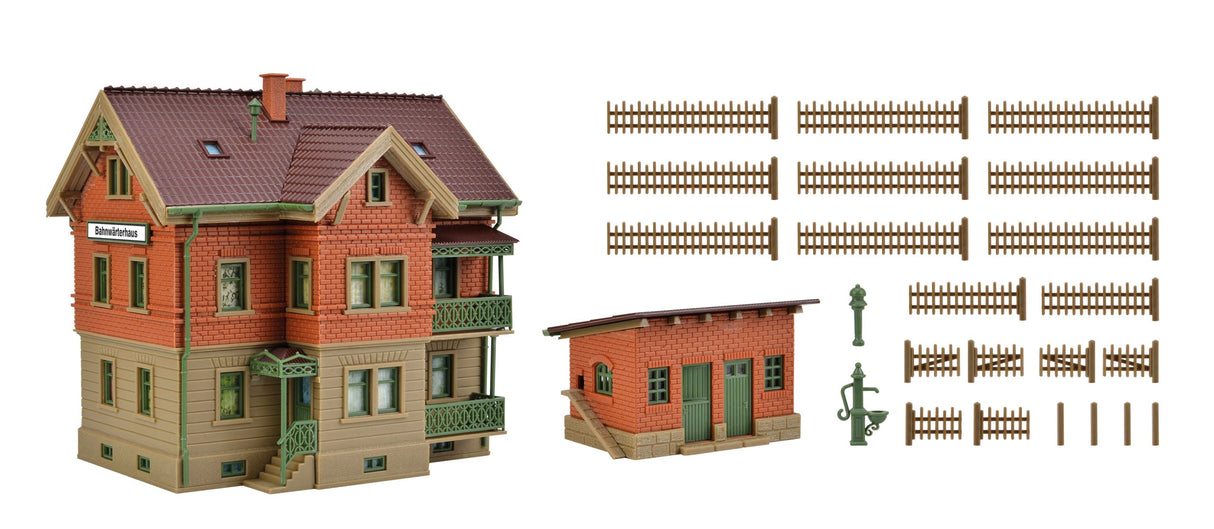 Gatekeeper House Esslingen with Chickenhouse and Garden Fence