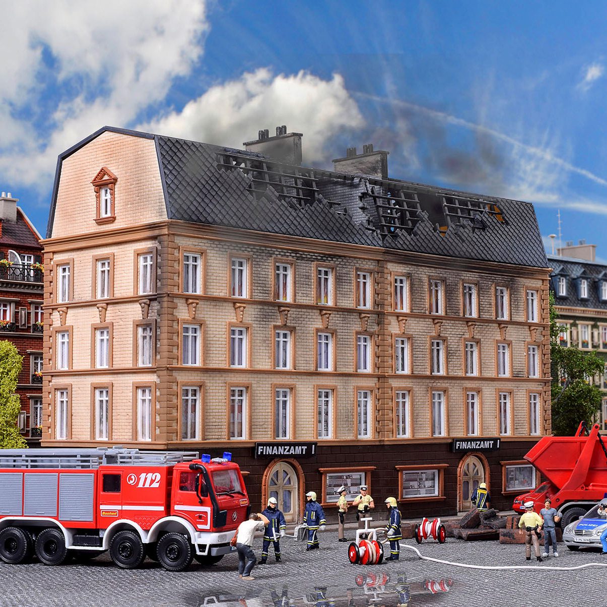 Finance Office on Fire, with LED Lighting, Smoke Generator and Colour Tablets