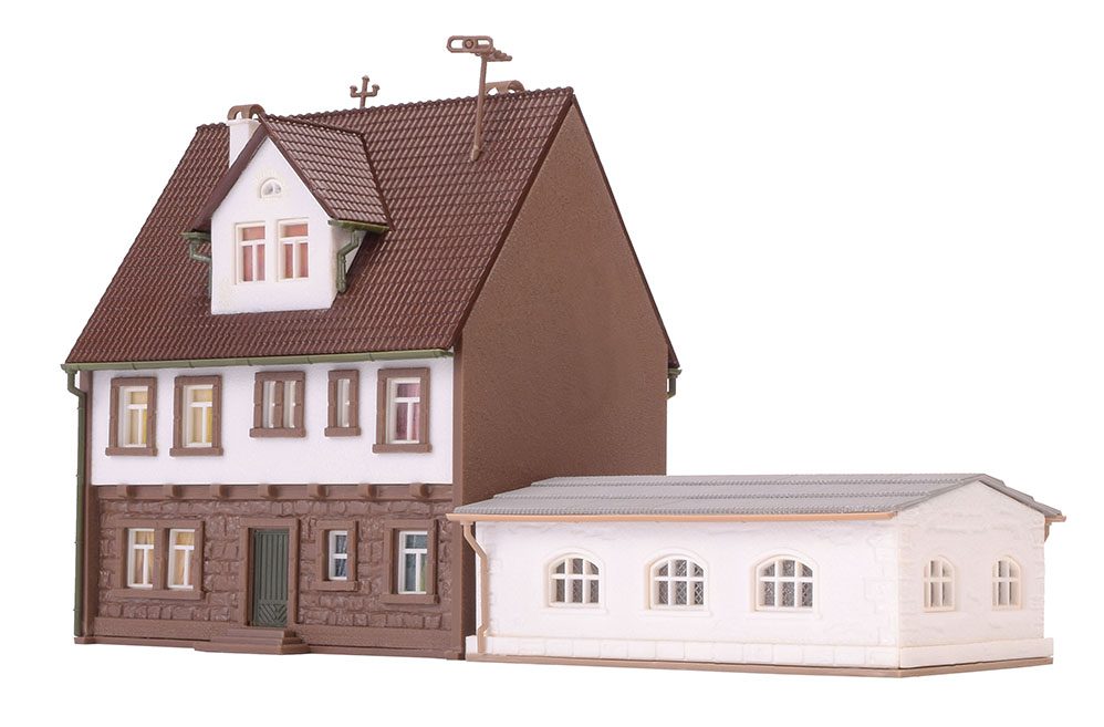Police Station with Garage, Three Track