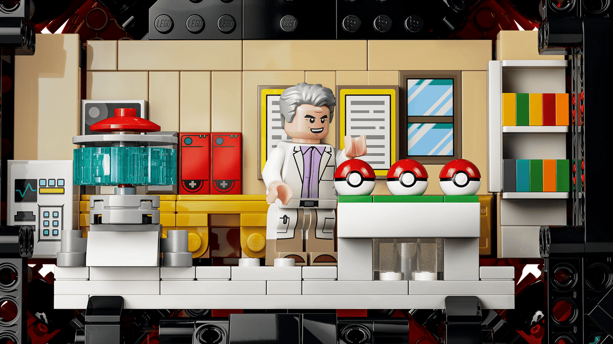 Iconic Trainer Moments Poké Ball