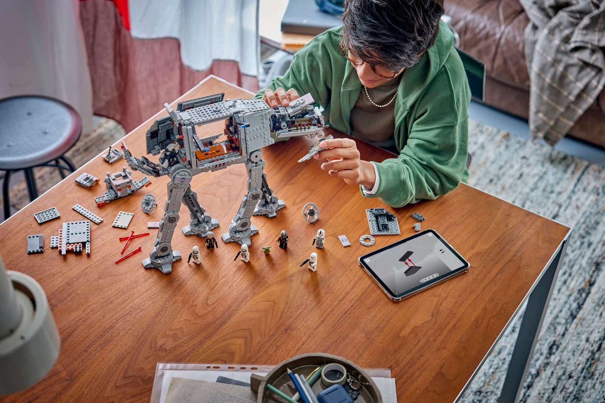 Imperial Remnant AT-AT™ with INT-4