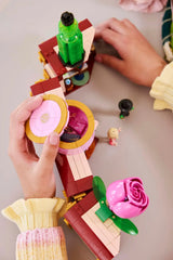 Glinda &amp; Elphaba's Dormitory