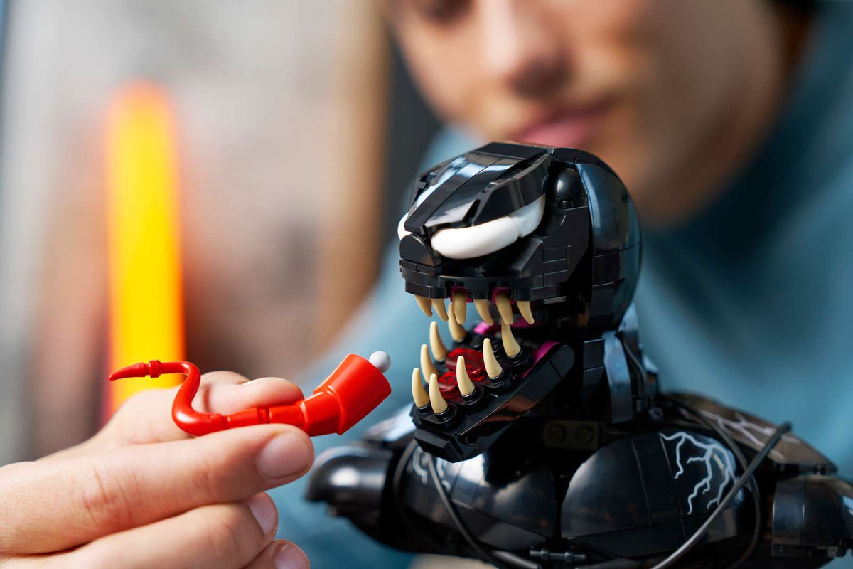Venom Bust