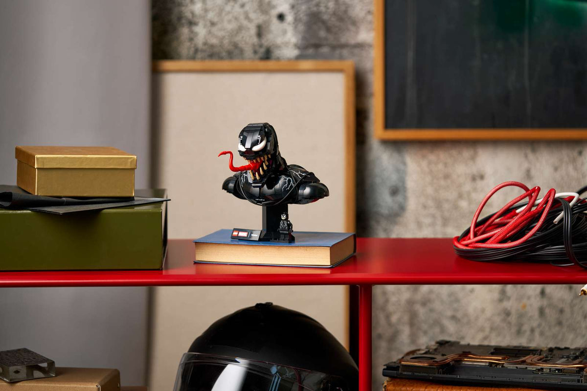 Venom Bust