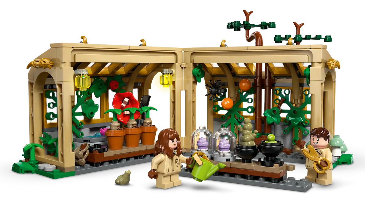 Hogwarts Castle: Herbology Class