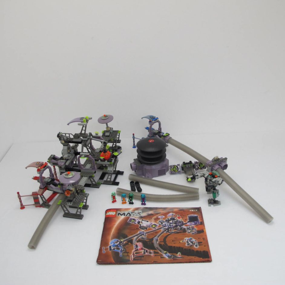 Aero Tube Hanger (Hangar). Incomplete with instructions and box