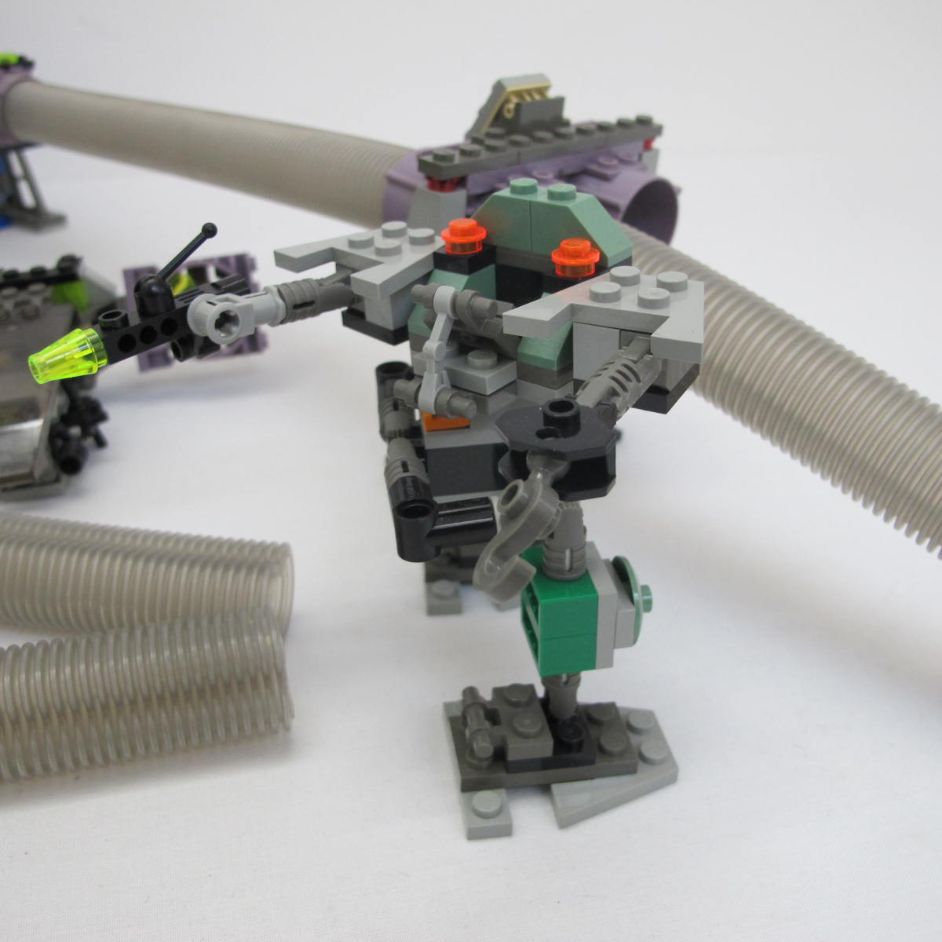 Aero Tube Hanger (Hangar). Incomplete with instructions and box