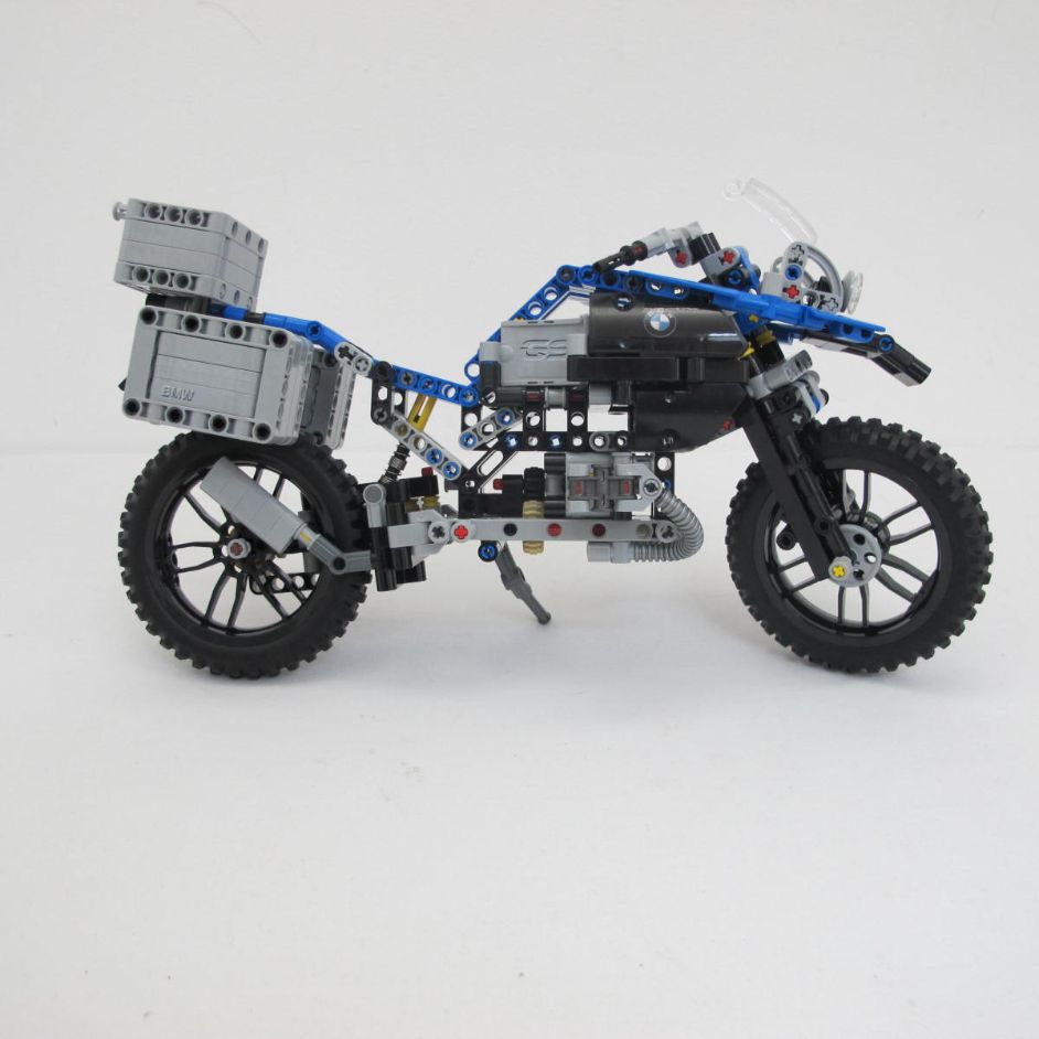 BMW R 1200 GS Adventure. Complete with instructions, no box