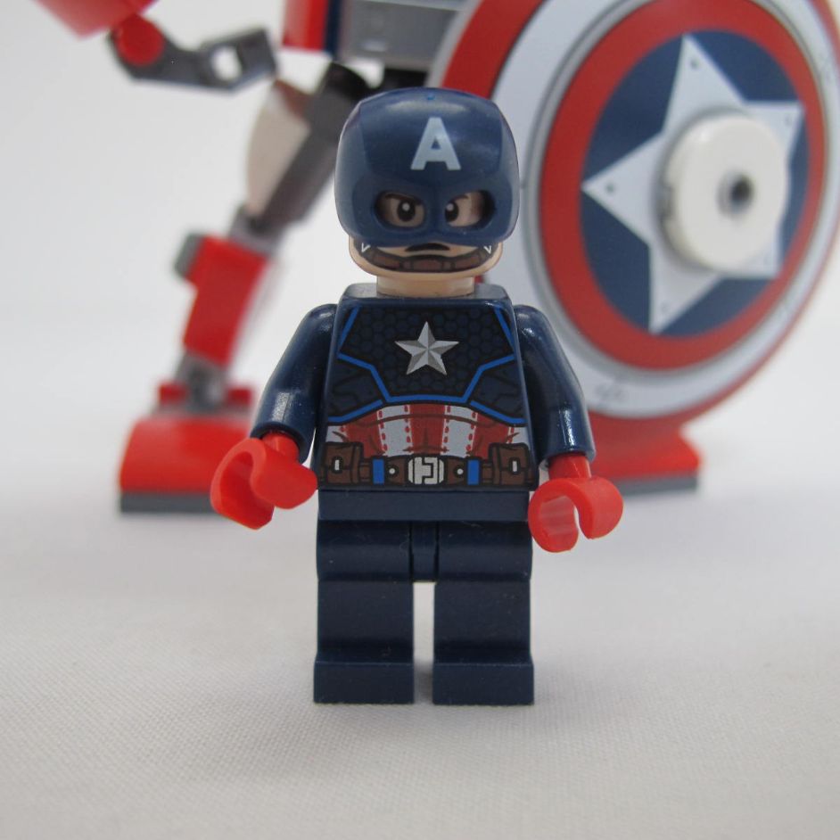 Captain America Mech Armor. Complete without instructions and box