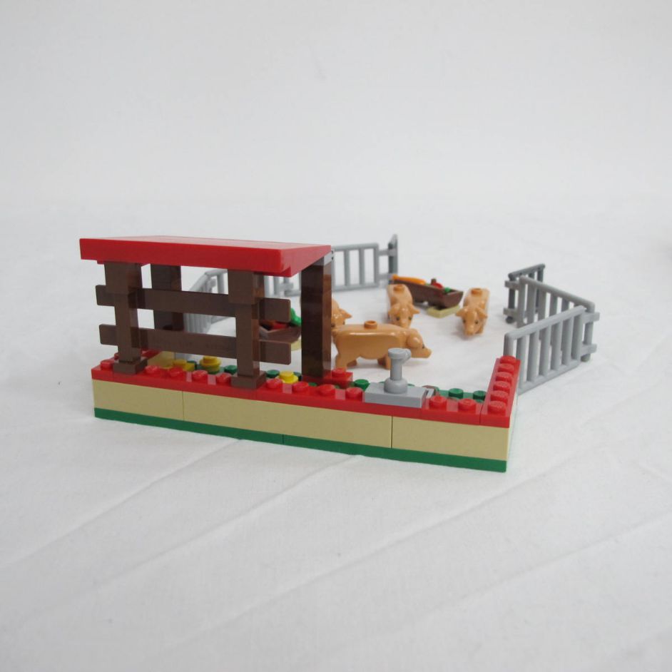 Pig Farm & Tractor. Complete with instructions, no box