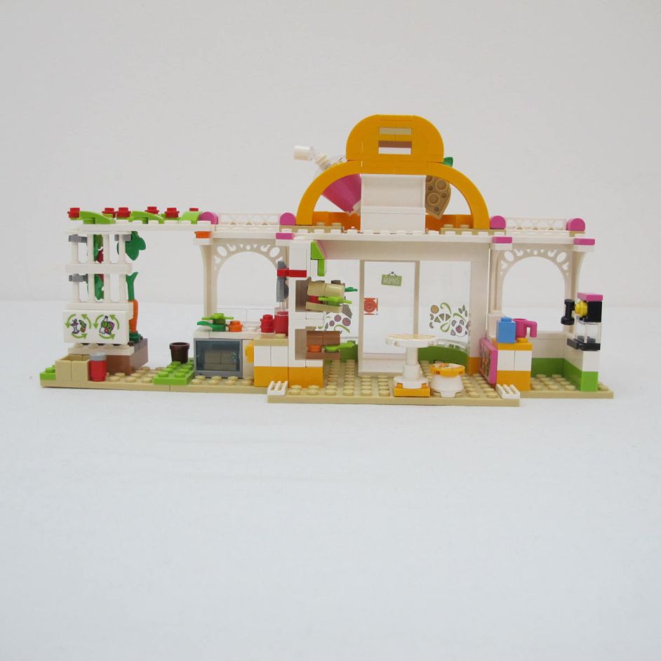 Heartlake City Organic Café. Complete with instructions, no box