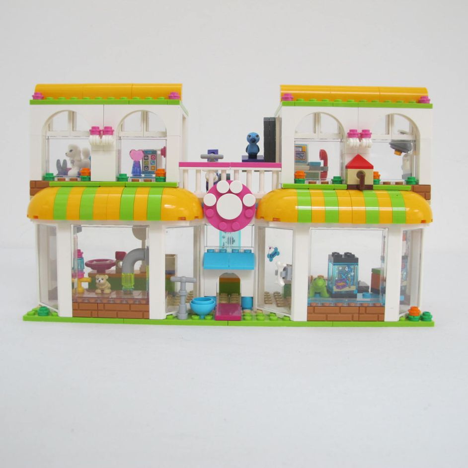 Heartlake City Pet Center. Complete with instructions, no box