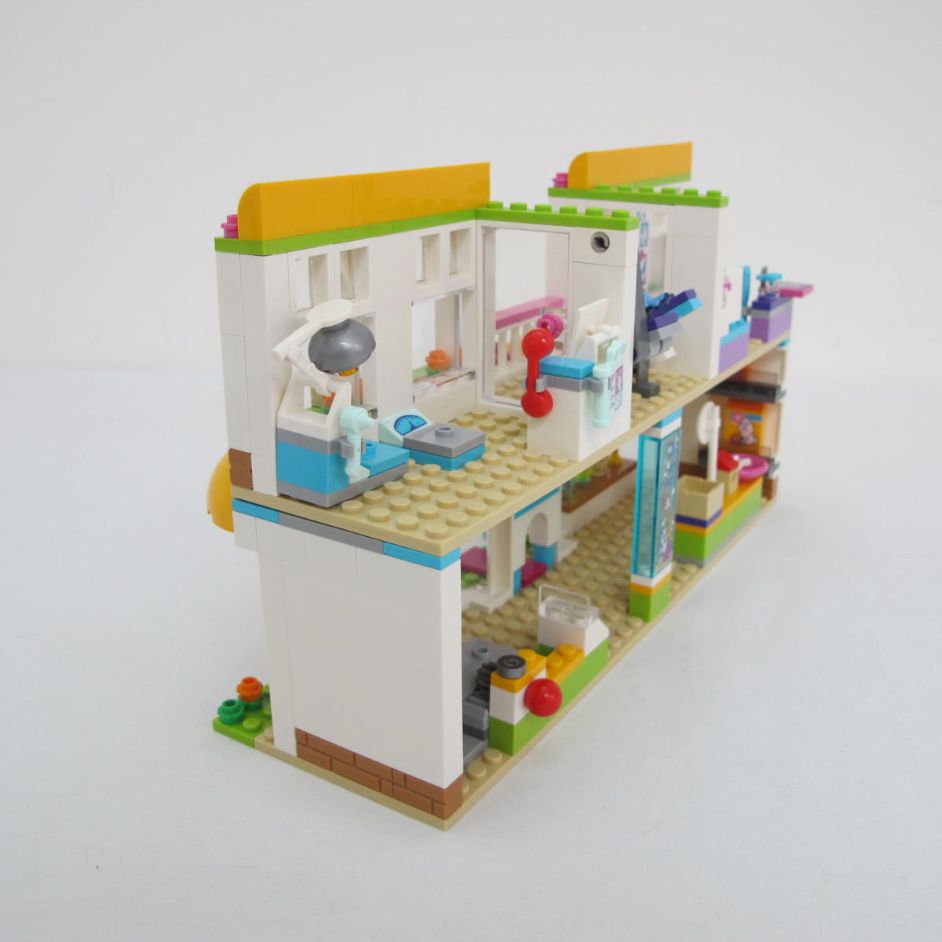 Heartlake City Pet Center. Complete with instructions, no box