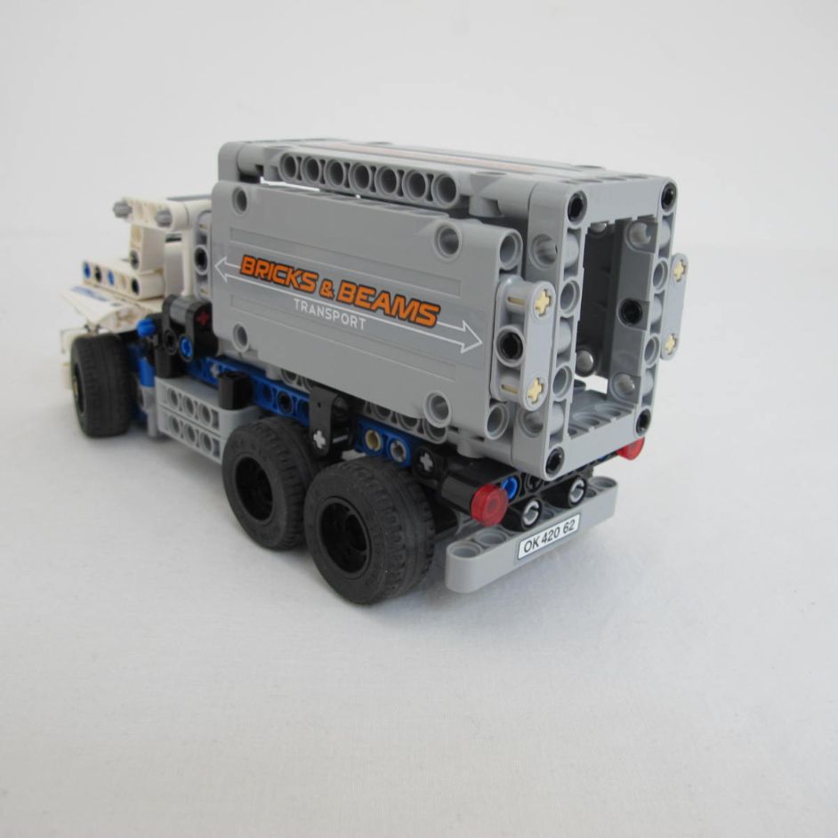 Container Yard. Complete with instructions, no box